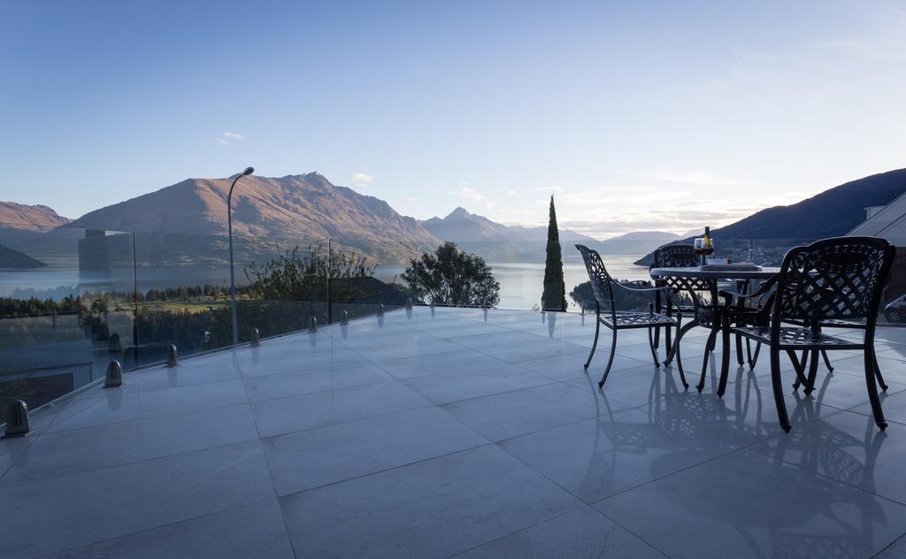 Views On Edinburgh, A Relax It'S Done Luxury Holiday Home Queenstown Exterior photo